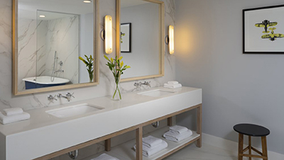 Honeymoon Suite Bathroom